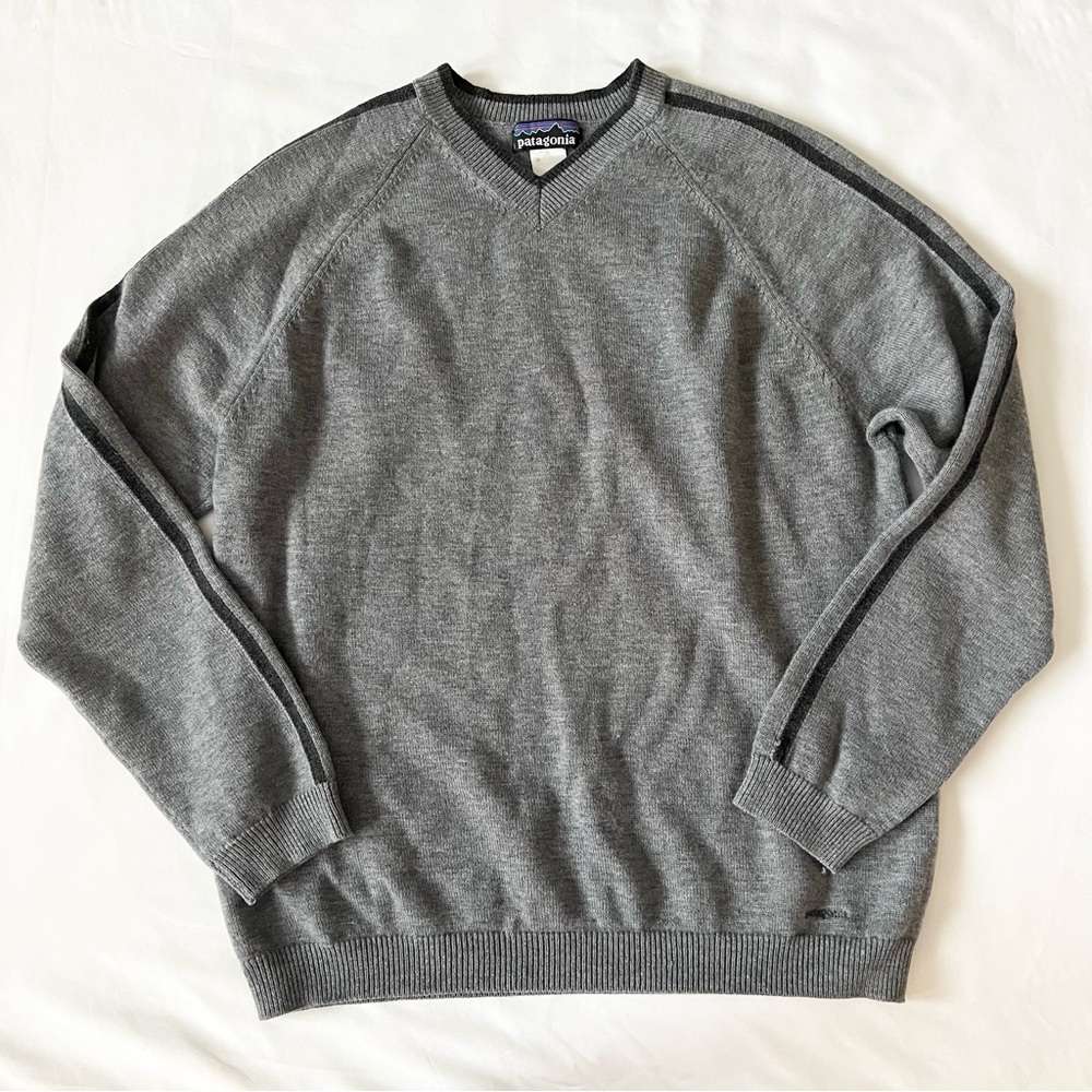 Patagonia Vneck sweater wool cashmere blend gray men size M